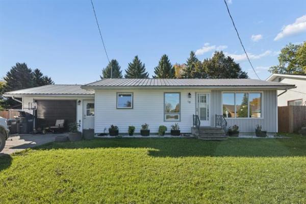 Home Photo - 16 First Avenue