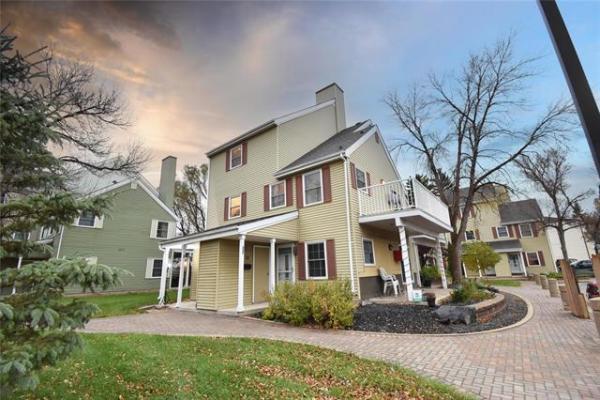 Home Photo - 11-602 Kenaston Boulevard