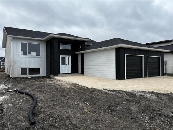 Home Photo - 69 Harvest Bay