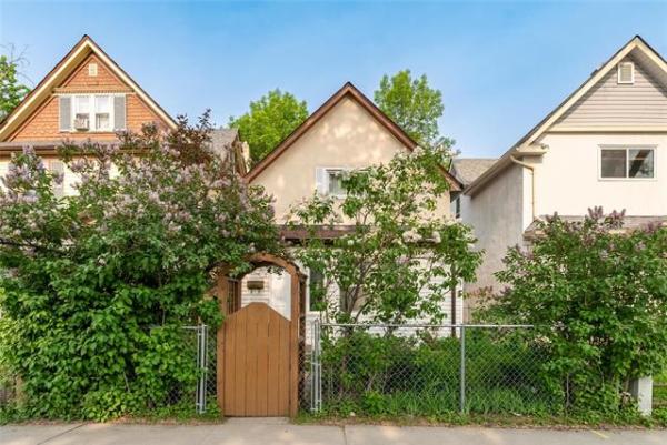 Home Photo - 494 Langside Street