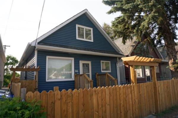 Home Photo - 244 Battery Street