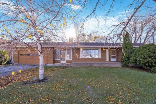 Home Photo - 400 Benn Avenue