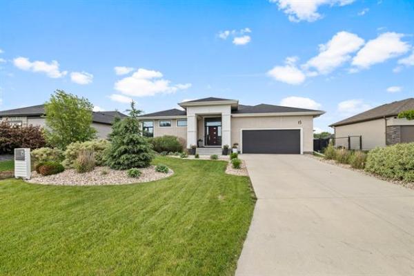 Home Photo - 15 Carlington Crescent