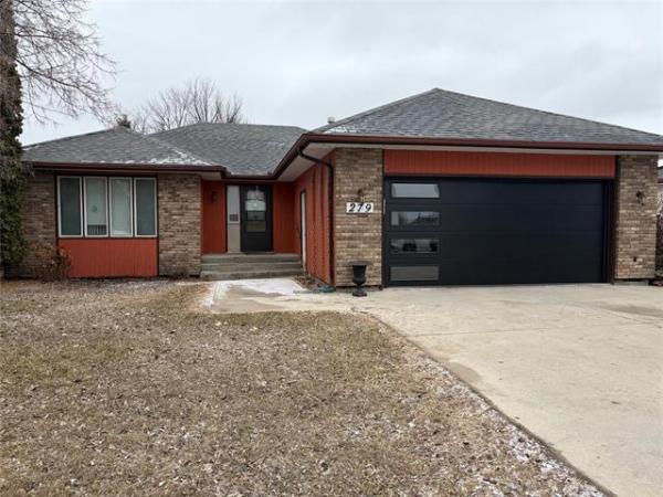 Home Photo - 279 Stone Bridge Crossing