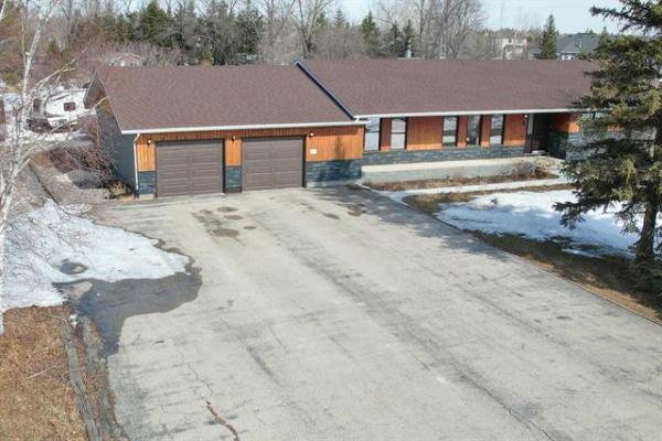 Home Photo - 9 FERGOWIN Road