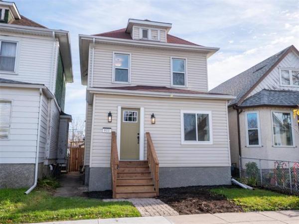 home photo - 811 Alverstone Street