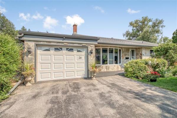 Home Photo - 26 Iroquois Bay