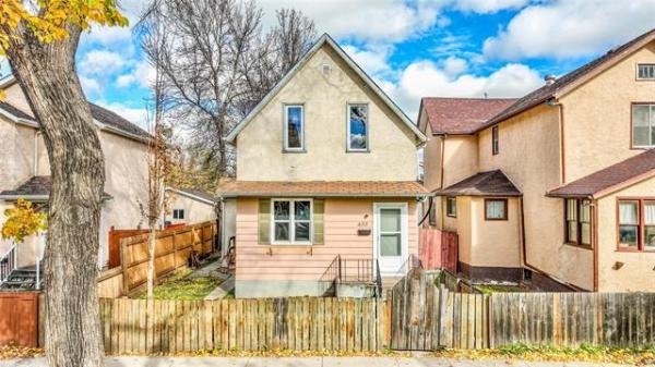 Home Photo - 455 Manitoba Avenue