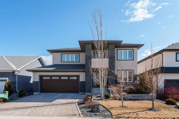 Home Photo - 7 Oak Lawn Road