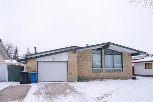 Home Photo - 10 Larter Crescent