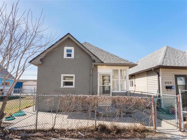 Home Photo - 958 Alexander Avenue