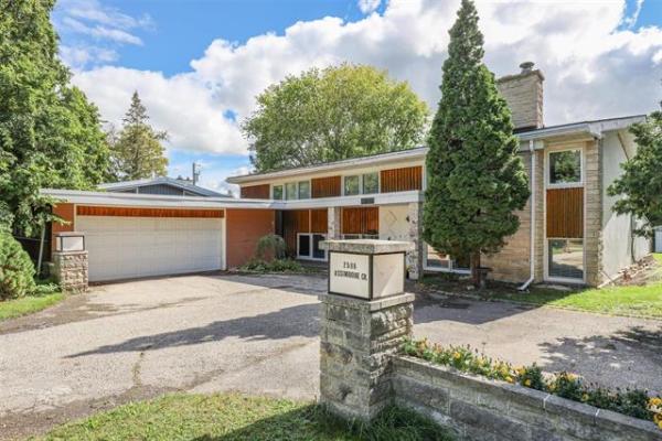 Home Photo - 2508 Assiniboine Crescent