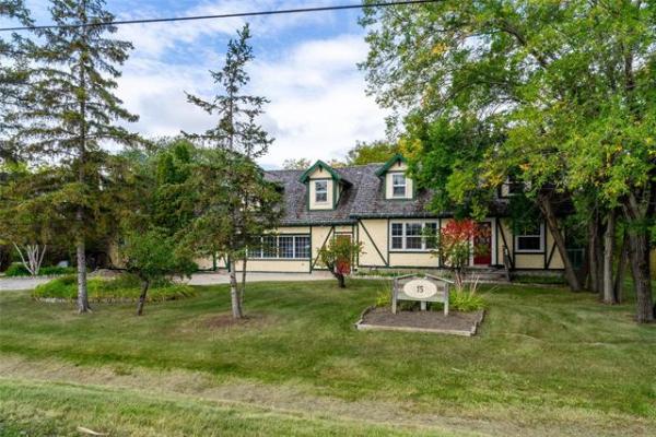 Home Photo - 15 Old River Road