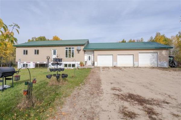 Home Photo - 50119 PTH 12 Highway