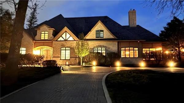 Home Photo - 123 Handsart Boulevard