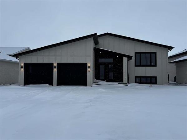 Home Photo - 75 Harvest Bay