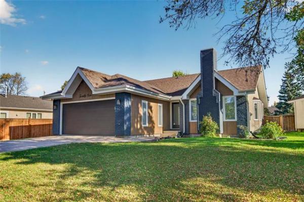 Home Photo - 25 Waterfront Road