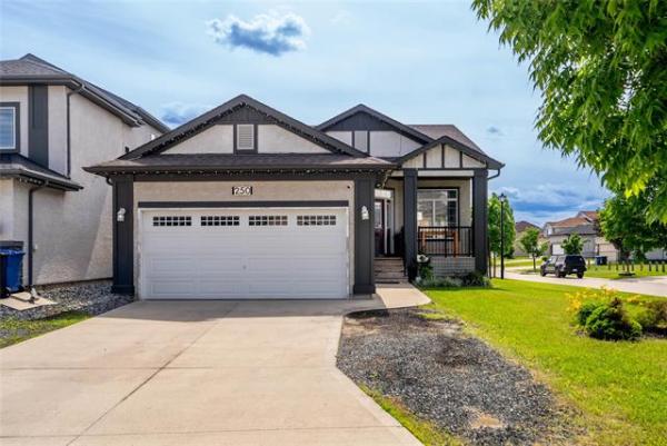 Home Photo - 250 Mosselle Drive