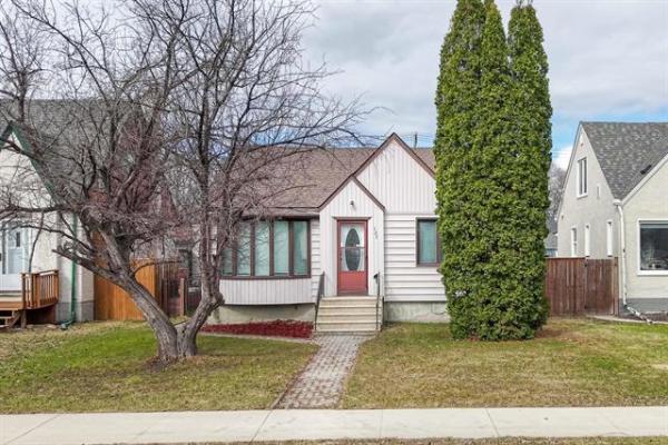 Home Photo - 127 Des Meurons Street