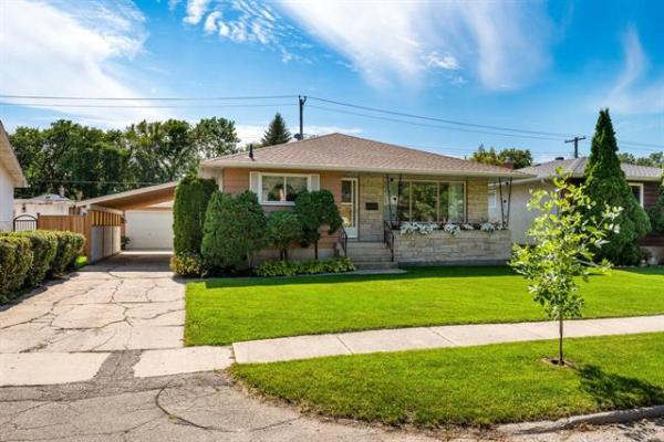 home photo - 550 Roberta Avenue