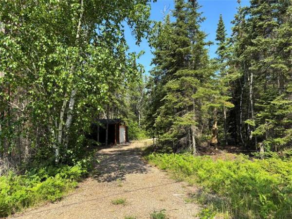 Home Photo - 16 Evergreen Road