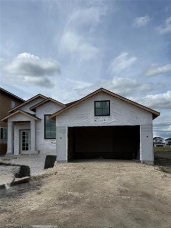 Home Photo - 32 Porcupine Crescent