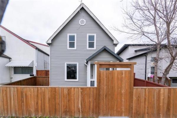 Home Photo - 431 Manitoba Avenue