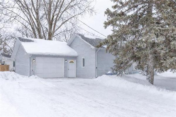 Home Photo - 414 FOURTH Street