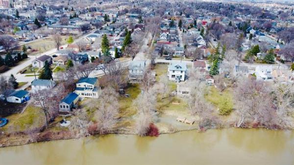 Home Photo - 365 Scotia Street