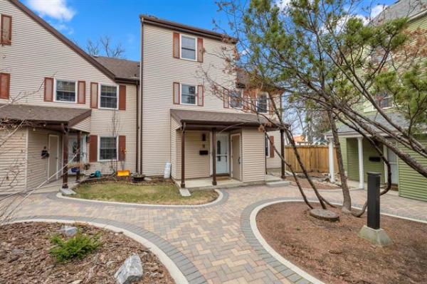 Home Photo - 11-610 Kenaston Boulevard