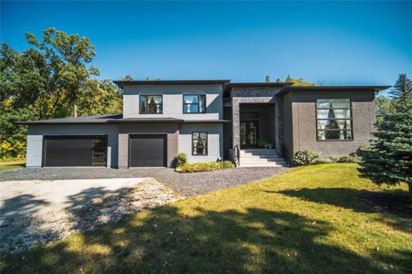 Home Photo - 9 RIVER OAK Crescent