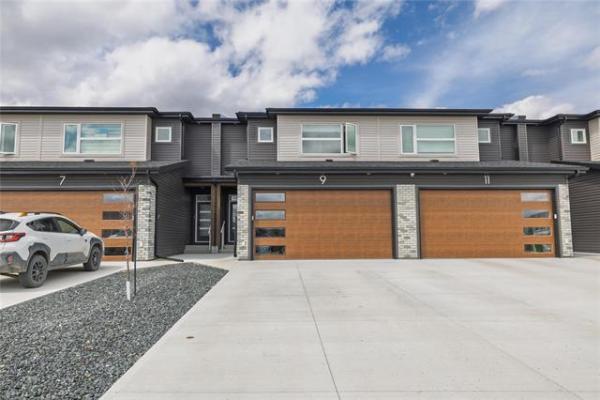 Home Photo - 9 WILLS Way