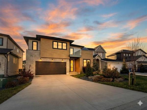 Home Photo - 15 Karschuk Bay