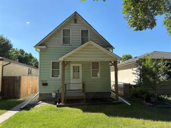 Home Photo - 516 Yale Ave E Avenue