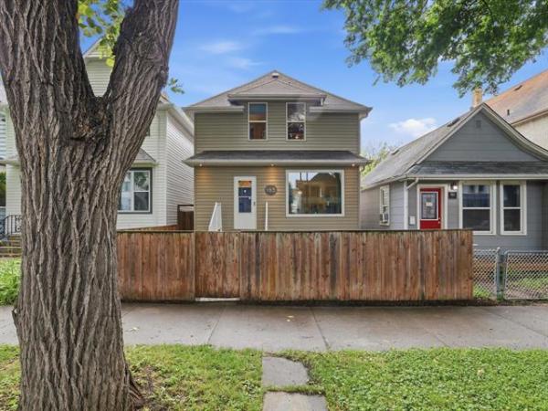 Home Photo - 163 Lansdowne Avenue