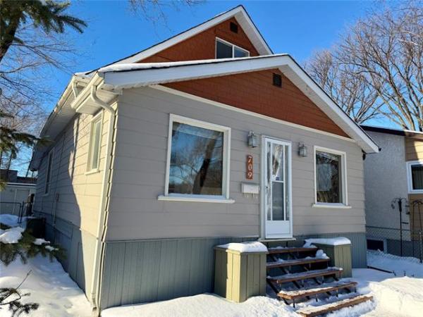 Home Photo - 709 Kanata Street