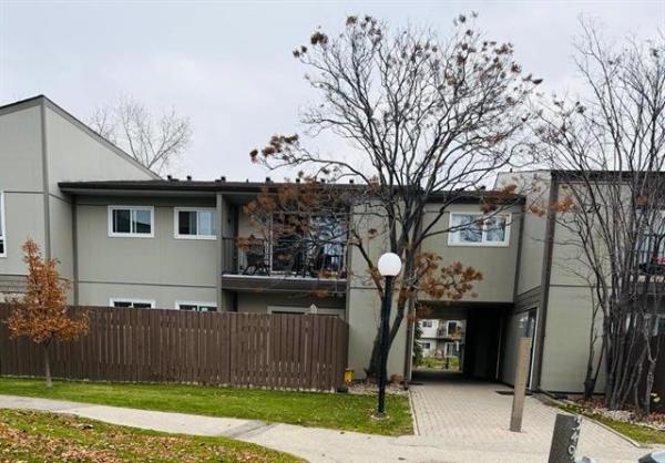 Home Photo - 6-520 Kenaston Boulevard