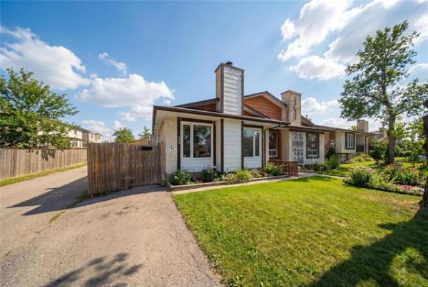 home photo - 35 Woodlark Place