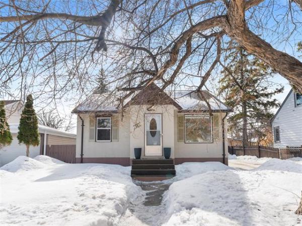 Home Photo - 90 St Vital Road