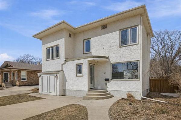 Home Photo - 11 Nichol Avenue