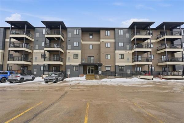 Home Photo - 107-1936 St Mary's Road