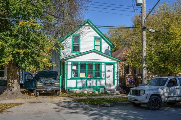 Home Photo - 425 PACIFIC Avenue