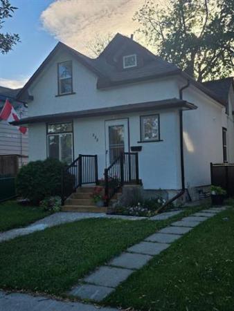 Home Photo - 252 INGLEWOOD Street