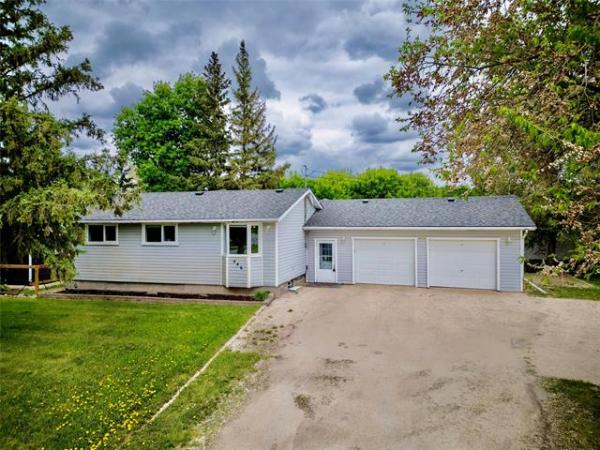Home Photo - 446 D'Auteuil Drive