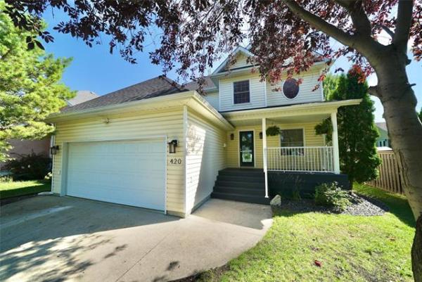 Home Photo - 420 Youville Avenue
