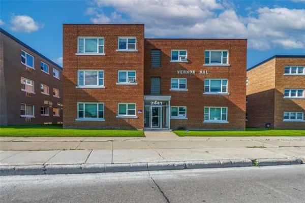 Home Photo - 3-2441 Portage Avenue