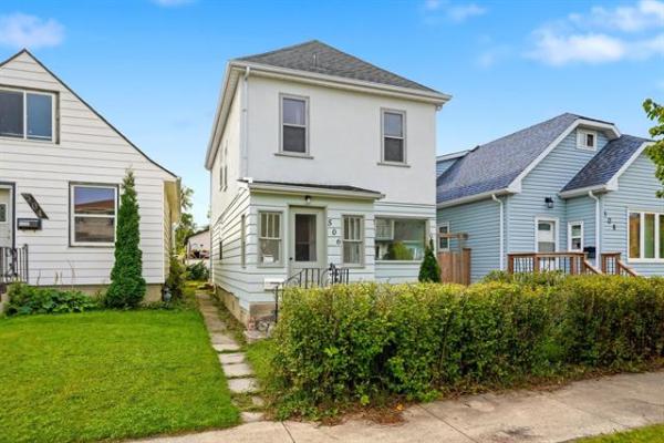 Home Photo - 506 Carlaw Avenue