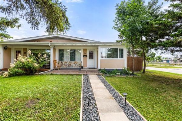 Home Photo - 74 Bluewater Crescent
