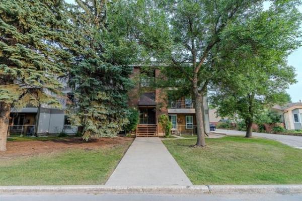 Home Photo - 5A-932 Summerside Avenue