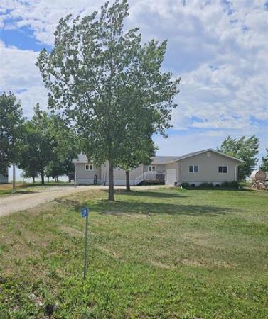 home photo - 39 Meadowlark Road